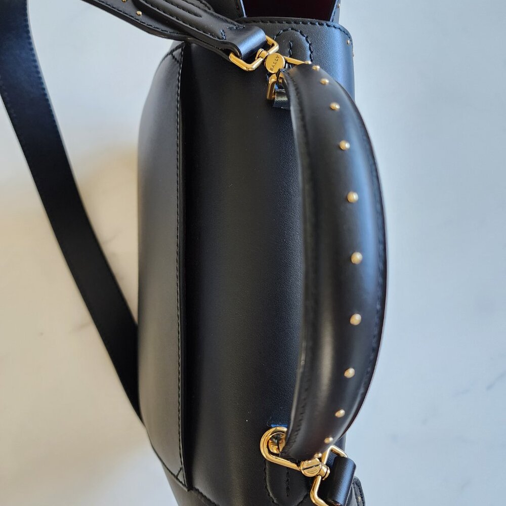 NWT BALLY B Turn SM 2-Way Leather Handbag – Elegant Versatility🖤(#163) - Picture 7 of 12